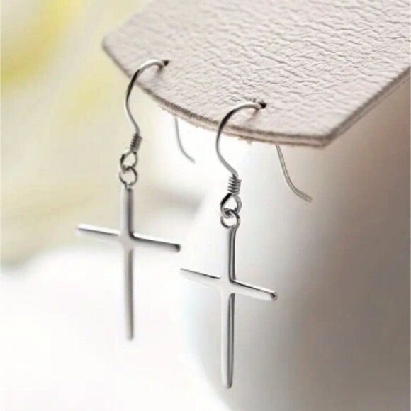 Small cross earrings Silver plated minimalist jewelry - Picture 2 of 5